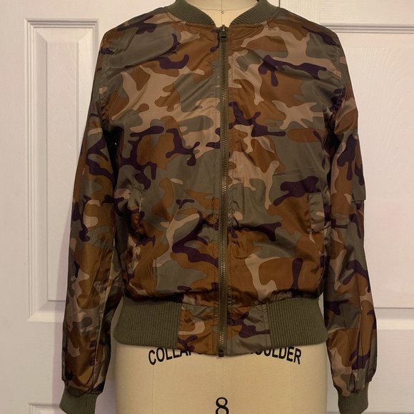 Women's Camouflage Bomber - Picture 2 of 5